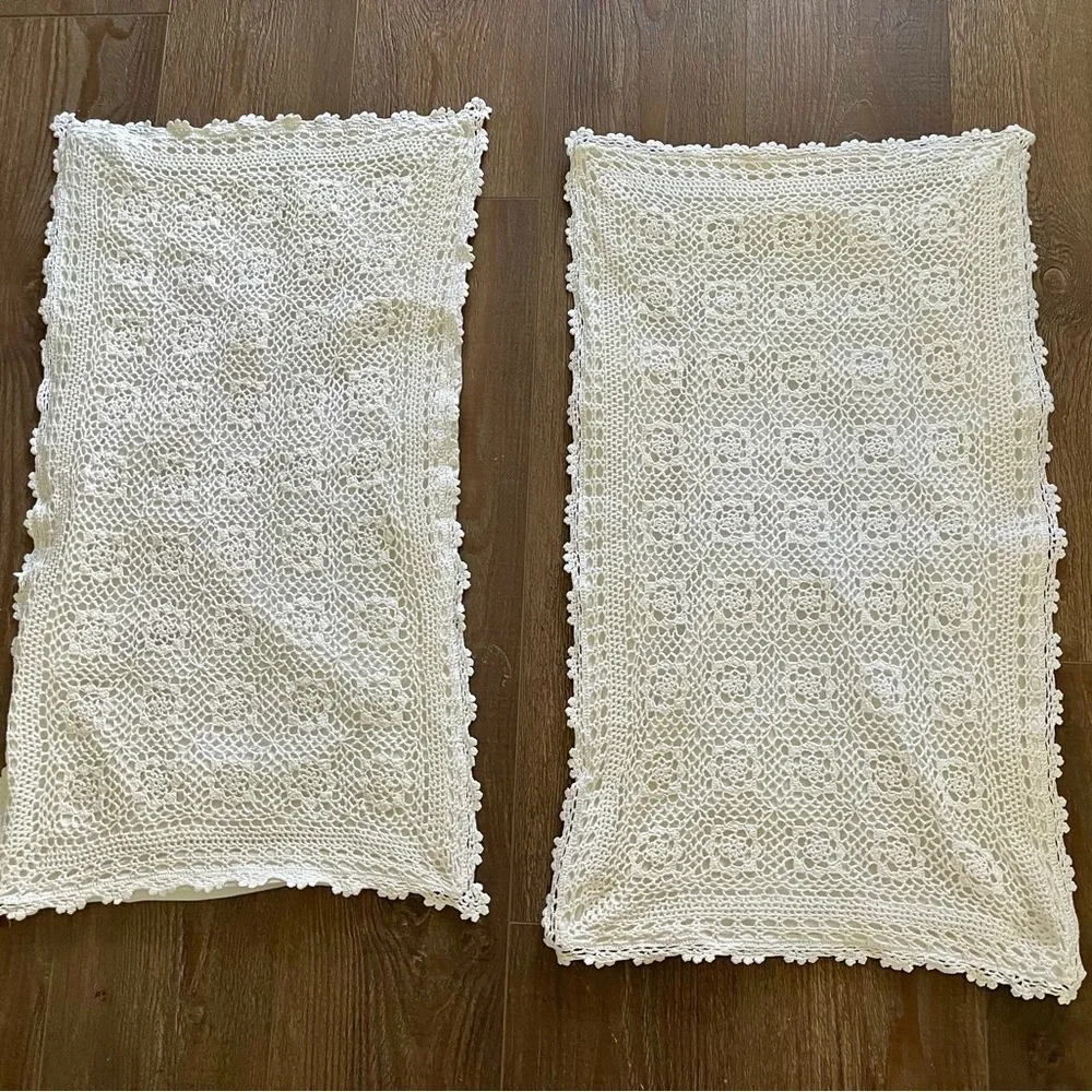 White Crochet Throw Pillows 20/34 inches